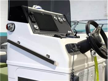 BWA Nautica BWA 9000