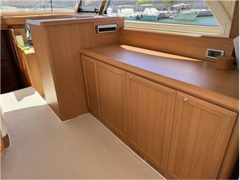 Mochi Craft 51 Dolphin