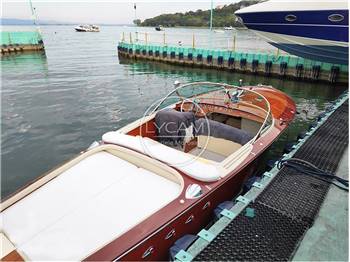 Riva Tritone Aperto