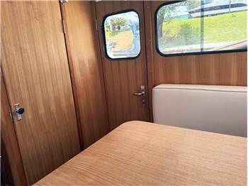 Bertram Yacht 31 Flybridge