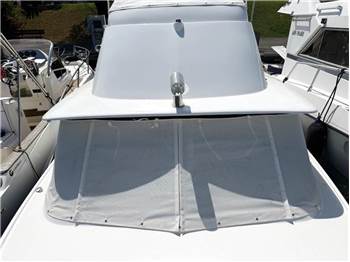 Bertram Yacht 31 Flybridge