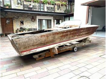 Riva Fuoribordo Diporto Serafino Riva