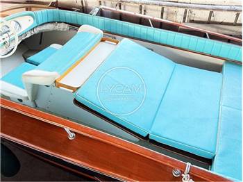 Riva Junior