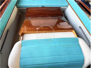 Riva Junior