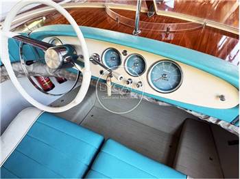 Riva Junior