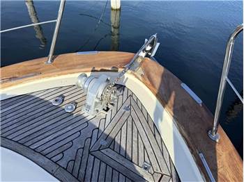 Nautica Esposito Futura Cabin 7,50