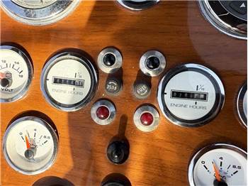 Nautica Esposito Futura Cabin 7,50