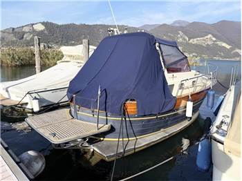 Nautica Esposito Futura Cabin 7,50