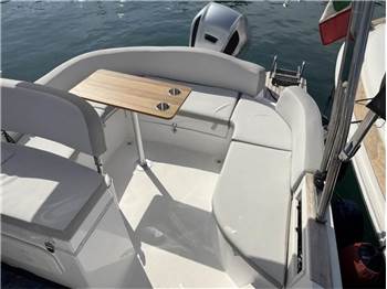 Marinello 26 Cabin
