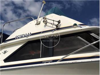 Bertram 28 Fly