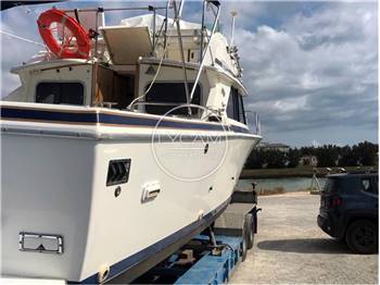 Bertram 28 Fly