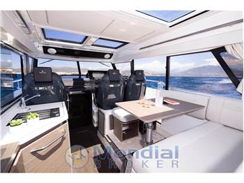 Wellcraft Marine 38 Explorer