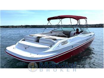 Rinker 276 Cuddy Cabin