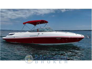 Rinker 276 Cuddy Cabin