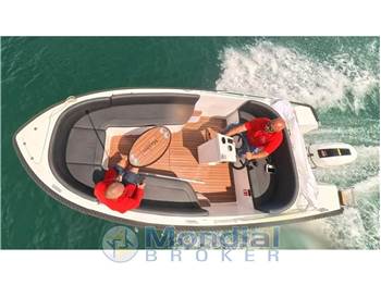 Maxima 550