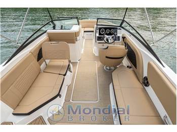 Sea Ray 230 SPX
