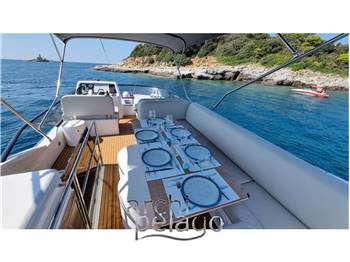 Bavaria Yachtbau GMBH Virtess 420 FLY
