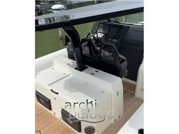 Technohull Alpha 40' T-Top