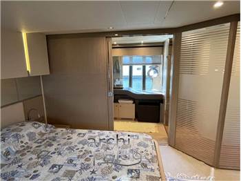Ferretti SPA 720