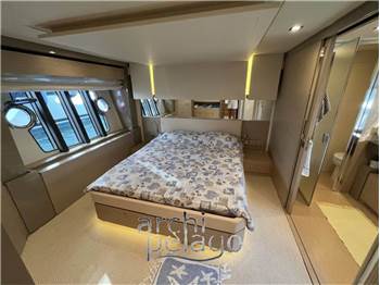 Ferretti SPA 720