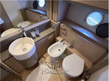 Ferretti SPA 720