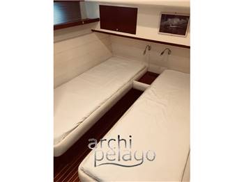 Uniesse Marine 48' T-Top