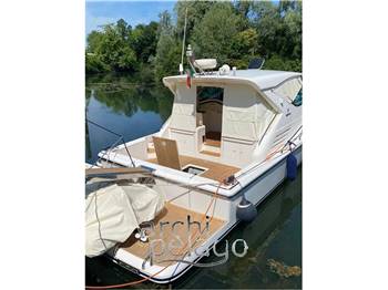 Uniesse Marine 48' T-Top