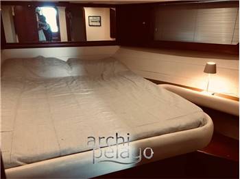 Uniesse Marine 48' T-Top