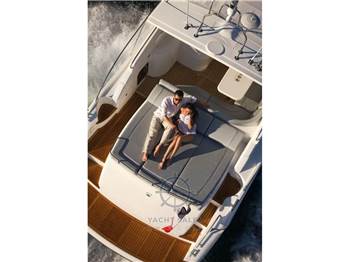 Princess Yachts V 45