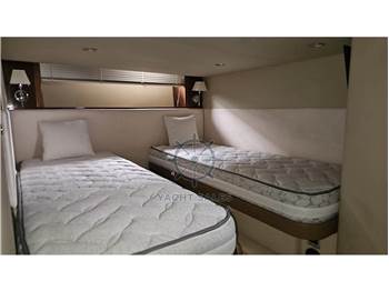 Princess Yachts V 45