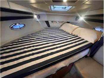 Bayliner 320 Cruiser