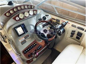 Bayliner 320 Cruiser