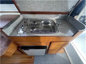 Plastik Space 310 Cruise