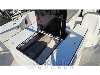 Axopar Boats OY 28 T Top