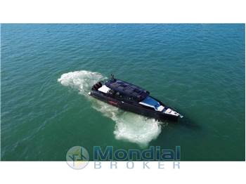 Brabus Marine Shadow 1200 XC Cross Cabin