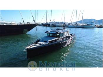 Brabus Marine Shadow 1200 XC Cross Cabin