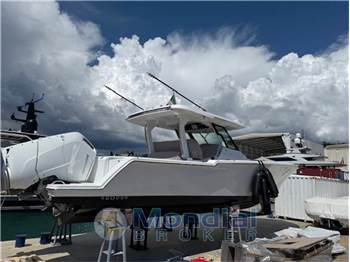 Bertram Yacht 39 cc