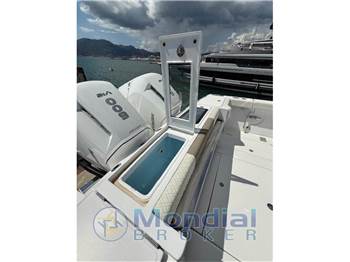 Bertram Yacht 39 cc