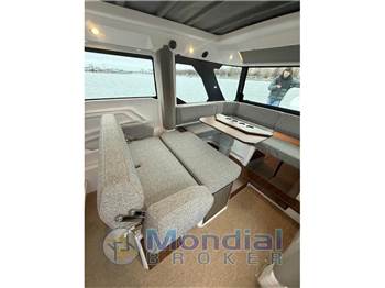 Axopar 38 Cross Cabin
