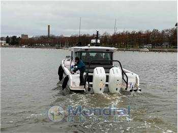 Axopar 38 Cross Cabin