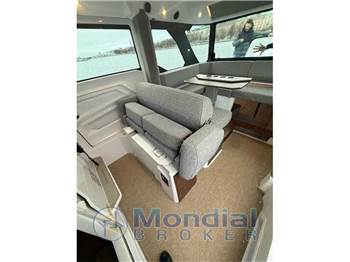 Axopar 38 Cross Cabin