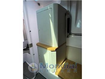 Axopar 37 SUN TOP