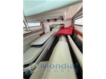 Axopar 28 Cross Cabin