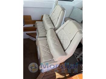 Axopar 28 Cross Cabin