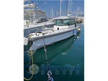 Axopar 28 Cross Cabin