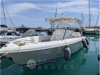 Intrepid 245 Center Console