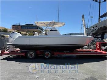 Intrepid 245 Center Console