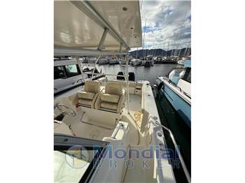 Boston Whaler 290 Outrage