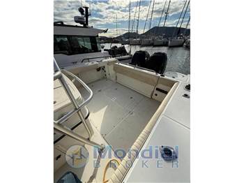 Boston Whaler 290 Outrage