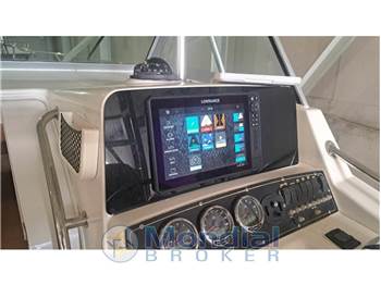 Boston Whaler 290 Outrage